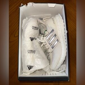 Adidas UltraBoost x Game of Thrones “White Walkers” – Women’s 5 / EU 36